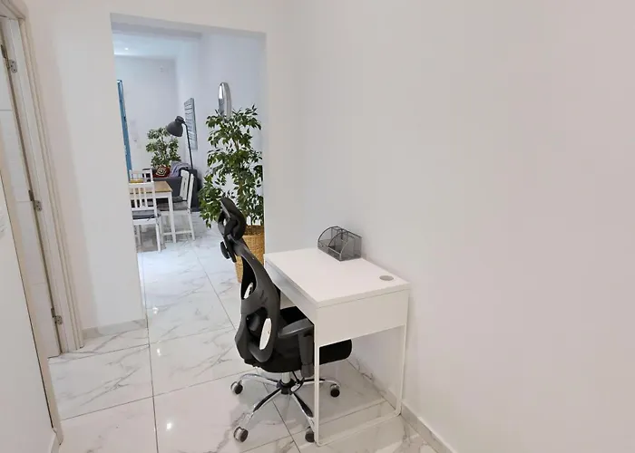 Waterfront, Lovely Steps From Promenade Apartament Gzira