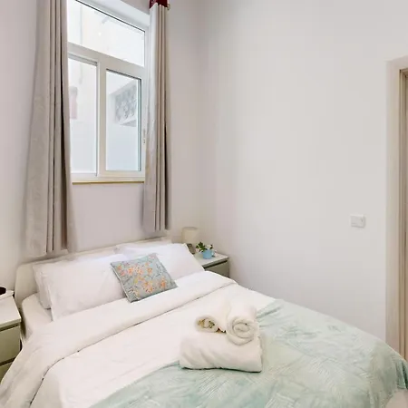 Waterfront, Lovely Steps From Promenade Gzira