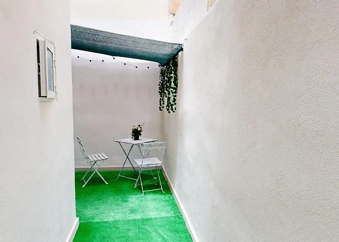 Waterfront, Lovely Steps From Promenade Appartement Gzira